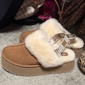 UGG Women's Brown and Cream Platform Mules